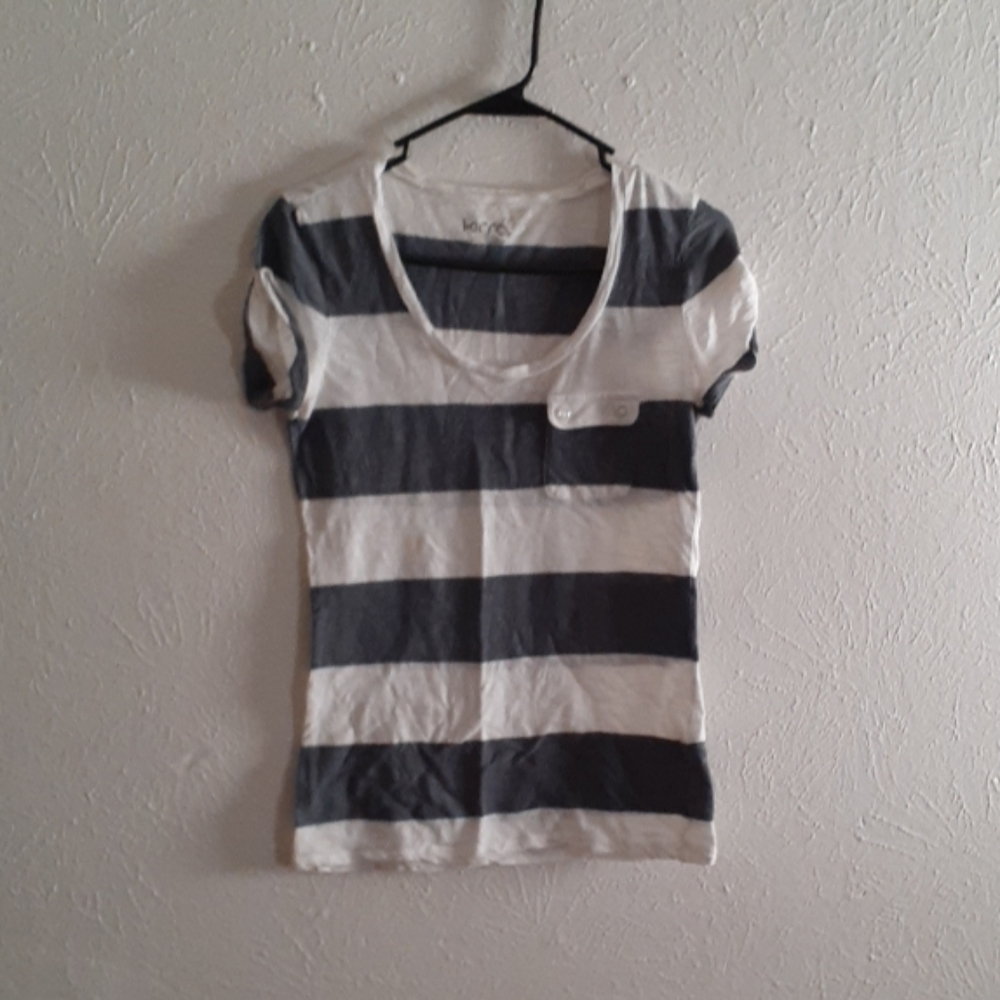Grey and white tshirt